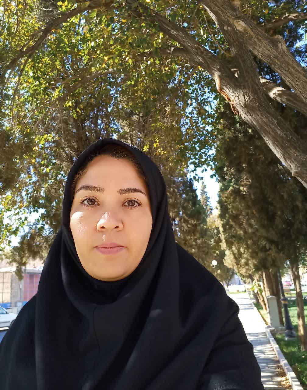 زهرا خراشادیزاده