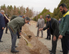 همزمان با سالروز تدفین شهدای گمنام و آغاز هفته منابع طبیعی آیین درختکاری در جوار شهدای گمنام پردیس برگزار شد.