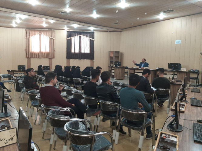 کارگاه آسیبهای اجتماعی دوران دانشجویی برگزار شد.