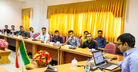 برگزاری جلسه سخنرانی پژوهشگر پسادکترا در دانشگاه برکلی امریکا در دانشگاه بیرجند