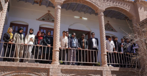 دانشجویان بین‌المللی دانشگاه بیرجند از جاذبه‌های تاریخی شهر بازدید کردند