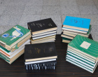 اهدای کتاب توسط آقای پرویز پاسگر و خانم بدری پدرام به کتابخانه مرکزی و مرکز نشر