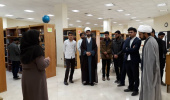 دانشجویان حوزه علمیه از کتابخانه مرکزی و مرکز اطلاع رسانی بازدید کردند.