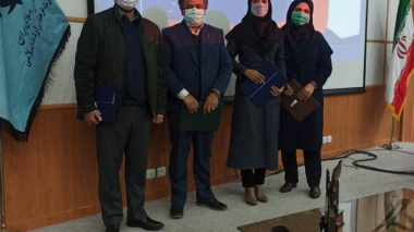 در چهارمین جشنواره انتخاب کتاب استانی از انتشارات دانشگاه بیرجند تقدیر شد.