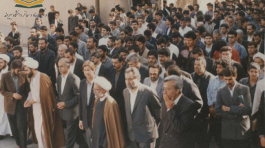سیزدهم آبان ماه، روز دانش آموز گرامی باد