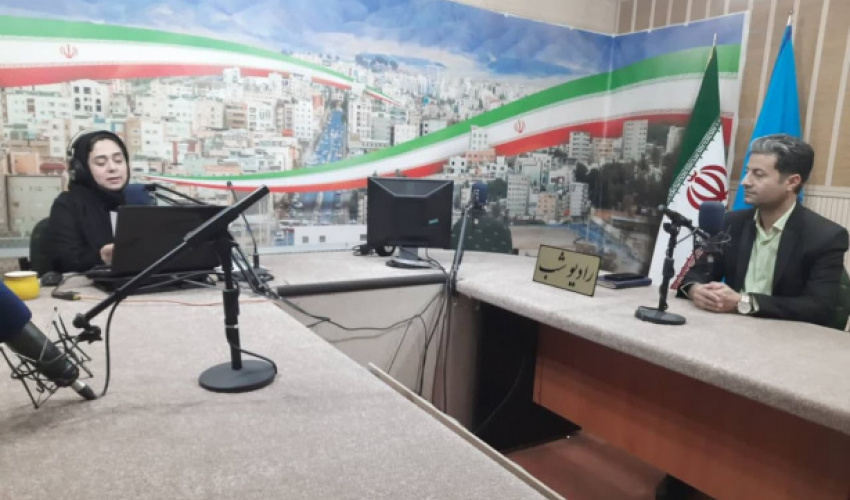 حضور رئیس گروه کارآفرینی و ارتباط با جامعه و صنعت در برنامه رادیو شب