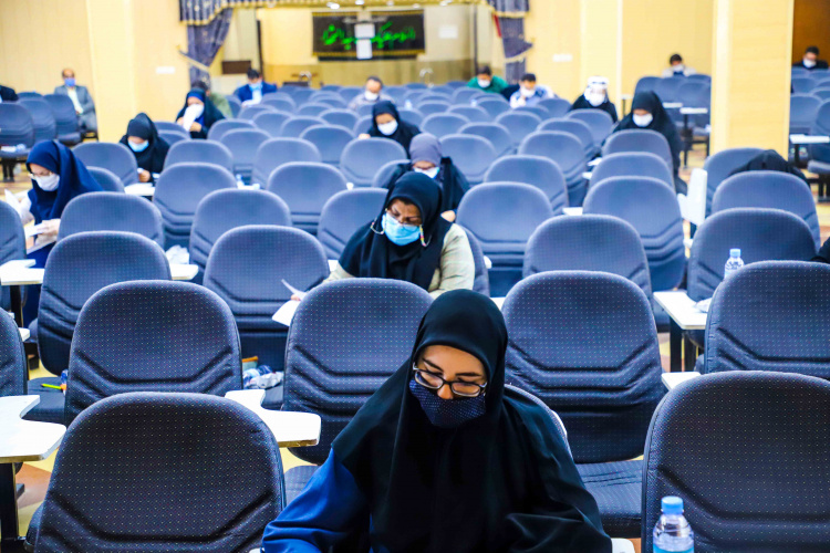 برگزاری آزمون زبان عمومی دانشگاه بیرجند با رعایت دستورالعملهای بهداتشی